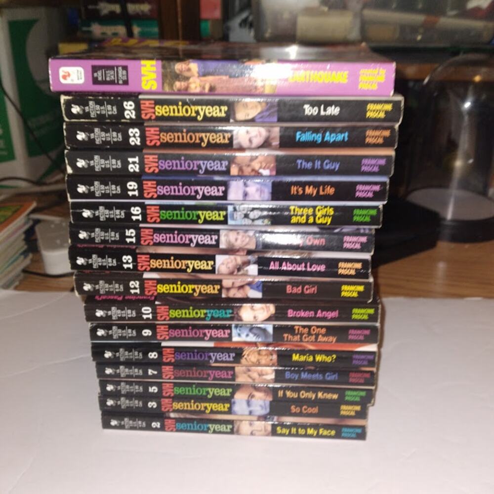 SWEET VALLEY HIGH SVH SENIOR YEAR BOOK LOT 16 Books RARE VGC Francine Pascal
